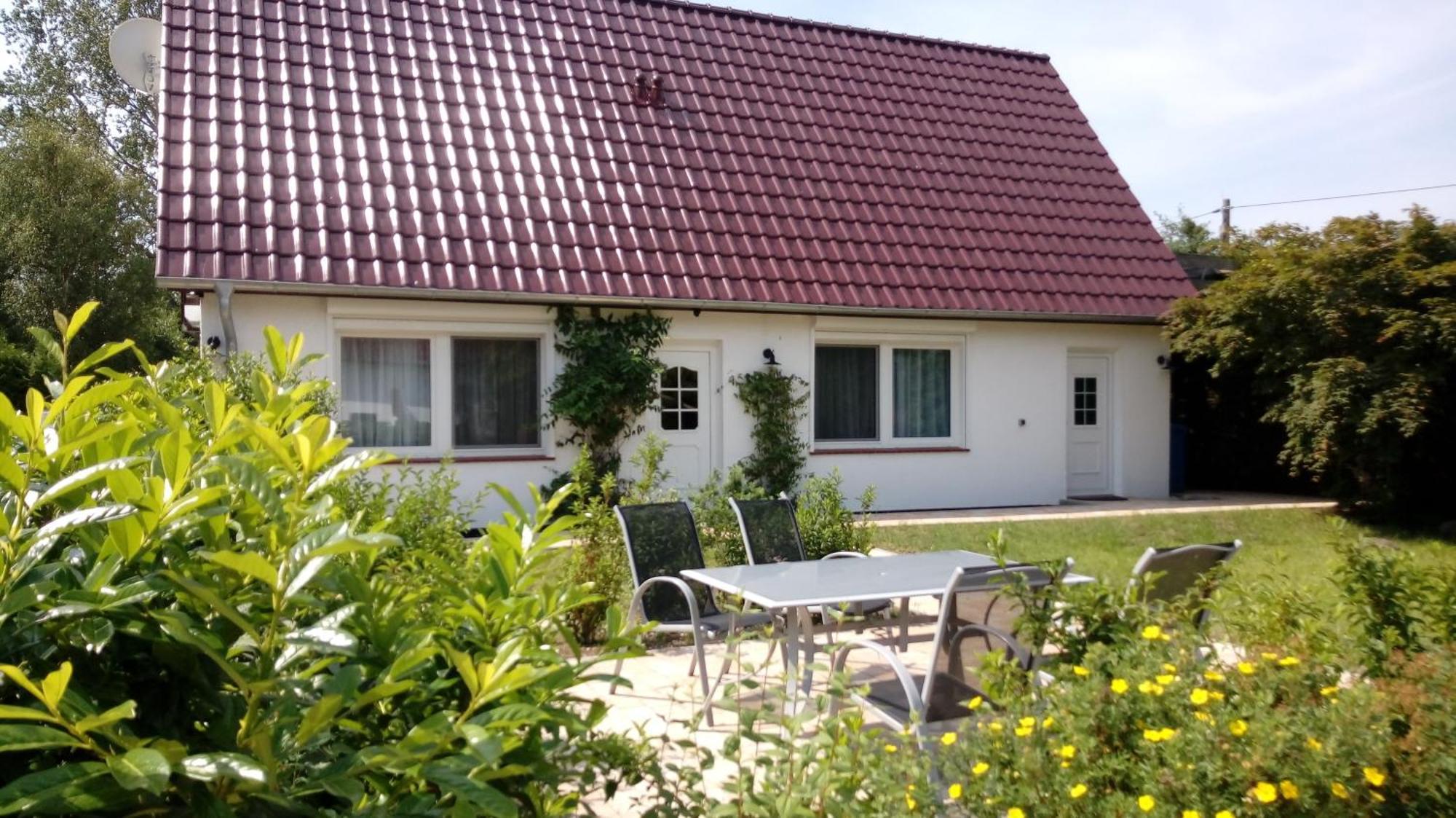 Ferienwohnung Zaepernick Erdgeschoss Dierhagen Exterior photo